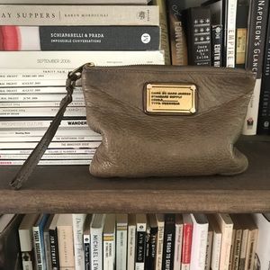 marc by marc jacobs Classic Q Grey Wristlet